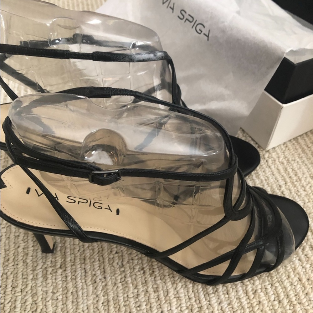 Vía spiga size 10 strappy heels